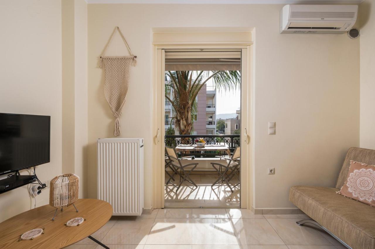 Luxury Coastal Retreat, Mountain View Balcony With Palm Trees & Parking Daire Hanya Dış mekan fotoğraf