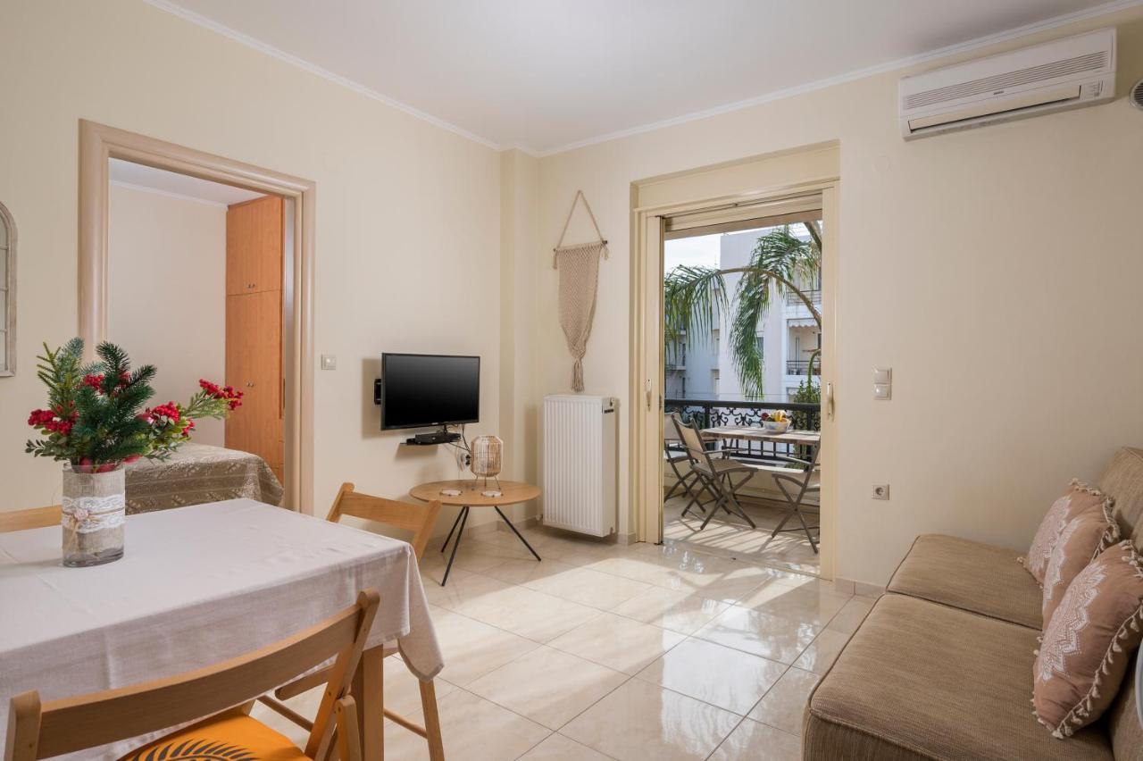 Luxury Coastal Retreat, Mountain View Balcony With Palm Trees & Parking Daire Hanya Dış mekan fotoğraf