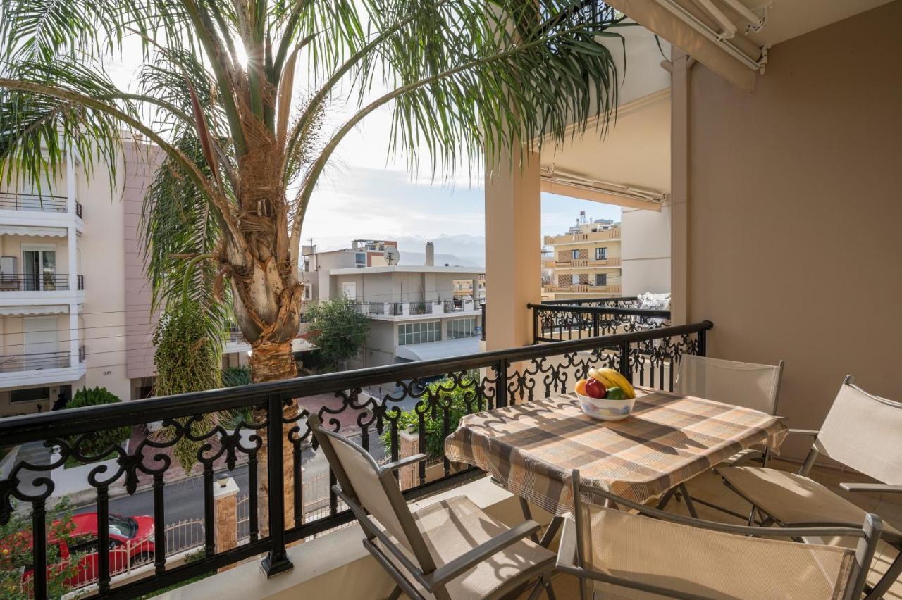 Luxury Coastal Retreat, Mountain View Balcony With Palm Trees & Parking Daire Hanya Dış mekan fotoğraf